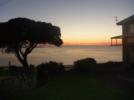 Eagle Heights Holiday Units - Tourism Adelaide 4