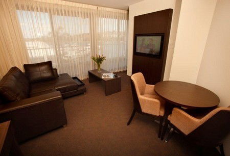 Pier 21 Apartment Hotel - Tourism Adelaide 4