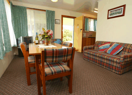 Sharonlee Strahan Villas - Tourism Adelaide 1