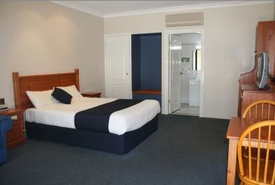 Breakout Motor Inn - Tourism Adelaide 0