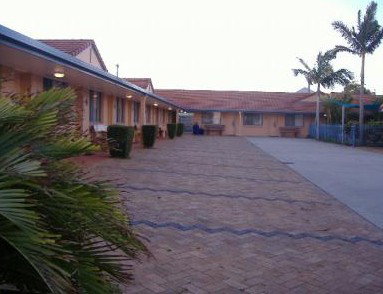 Twin Pines Motel - Tourism Adelaide 4