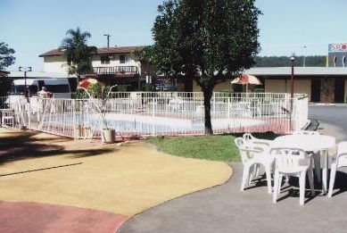 The Ashwood Motor Inn - Tourism Adelaide 0