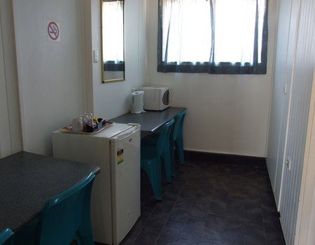Cool Palms Motel - Tourism Adelaide 0
