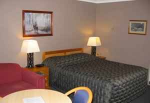 Highlands Motor Inn - Tourism Adelaide 0