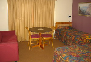 Highlands Motor Inn - Tourism Adelaide 2