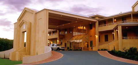 Abbey Beach Resort - Tourism Adelaide 3