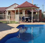 Roma Mid Town Motor Inn - Tourism Adelaide