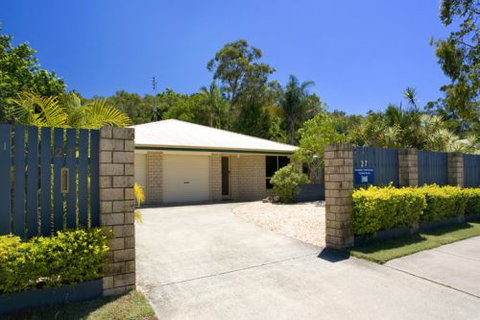 Sunshine Coast Escape - Tourism Adelaide 2