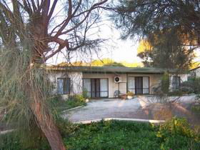 Coffin Bay Beach Units - Tourism Adelaide 0