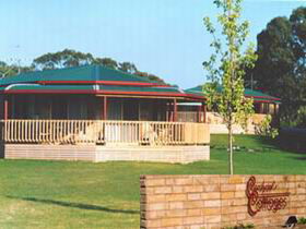 Carolynne's Cottages - Tourism Adelaide 0