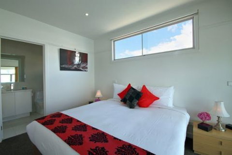 City Breeze - Stay Innercity - Tourism Adelaide 3