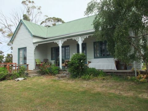 VARUNA - Tourism Adelaide 0