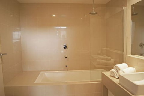 Seine Bay Apartments - Tourism Adelaide 7