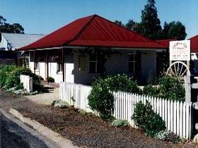 Cobb & Co Cottages - Tourism Adelaide 0