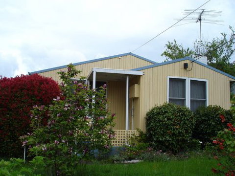 Nanna Toogood's At Eildon - Tourism Adelaide 0