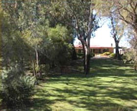 Ravenswood Retreat - Tourism Adelaide 0