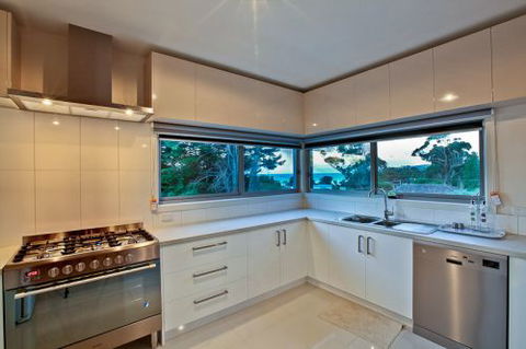 MORNINGTON PENINSULA ACCOMMODATION BEACH HOUSE - Tourism Adelaide 1
