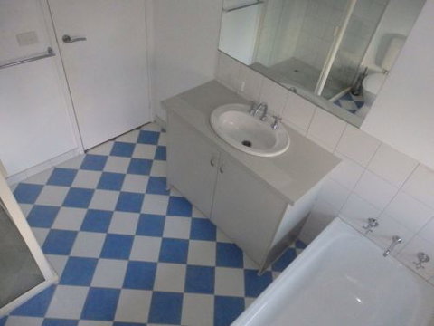 CENTREPOINT UNITS - HEIDELBERG - Tourism Adelaide 4