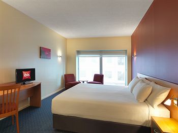 Ibis Melbourne Little Bourke Street - Tourism Adelaide 0