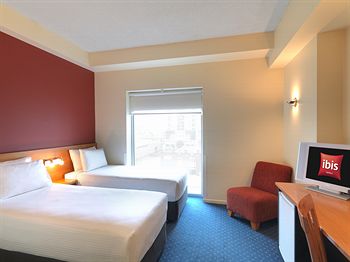 Ibis Melbourne Little Bourke Street - Tourism Adelaide 3