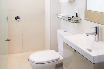 Mantra Bell City - Tourism Adelaide 4