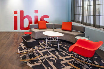 Ibis Melbourne Hotel And Apartments - Tourism Adelaide 3