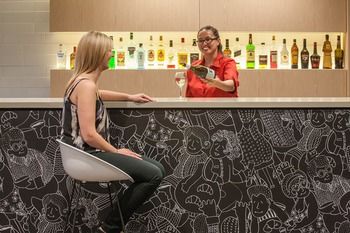 Ibis Melbourne Hotel And Apartments - Tourism Adelaide 4