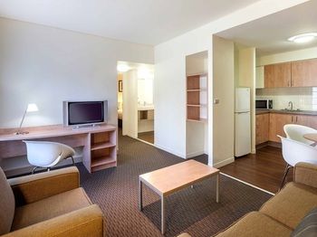 Ibis Melbourne Hotel And Apartments - Tourism Adelaide 7