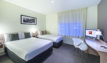 Ibis Melbourne Hotel And Apartments - Tourism Adelaide 8