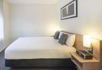 Ibis Melbourne Hotel And Apartments - Tourism Adelaide 19