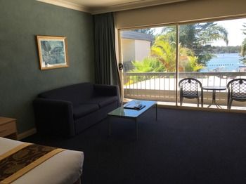 El Lago Waters Motel - Tourism Adelaide 26