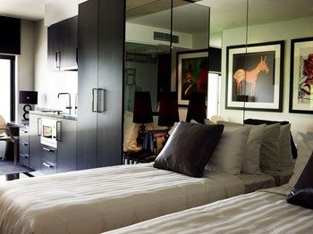 Art Series - The Cullen - Tourism Adelaide 2