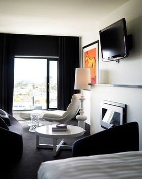 Art Series - The Cullen - Tourism Adelaide 5