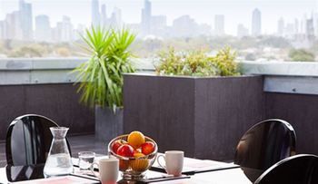Art Series - The Cullen - Tourism Adelaide 27