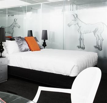 Art Series - The Cullen - Tourism Adelaide 29