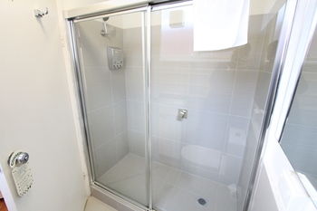 Drummond Apartments Services - Tourism Adelaide 5