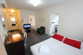 Drummond Apartments Services - Tourism Adelaide 7