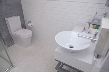 The Savoy Double Bay Hotel - Tourism Adelaide 6