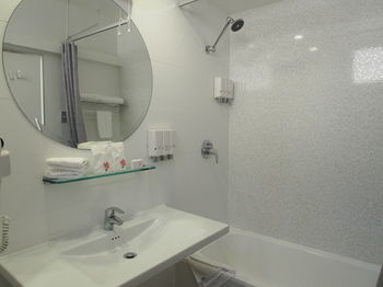 The Savoy Double Bay Hotel - Tourism Adelaide 27