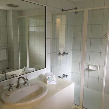 Eltham Gateway Hotel - Tourism Adelaide 1