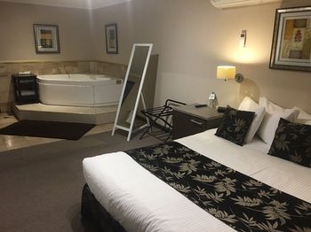 Eltham Gateway Hotel - Tourism Adelaide 52