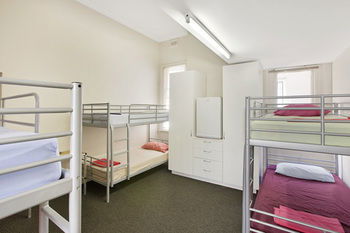 Cambridge Lodge - Hostel/Backpacker - Tourism Adelaide 20