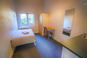 Cambridge Lodge - Hostel/Backpacker - Tourism Adelaide 31