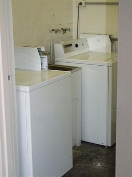 Cambridge Lodge - Hostel/Backpacker - Tourism Adelaide 2