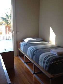 Cambridge Lodge - Hostel/Backpacker - Tourism Adelaide 4