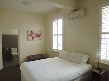 Naughtons Parkville Hotel - Tourism Adelaide 2