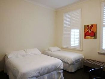 Naughtons Parkville Hotel - Tourism Adelaide 24
