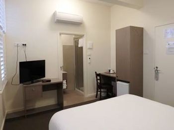 Naughtons Parkville Hotel - Tourism Adelaide 30