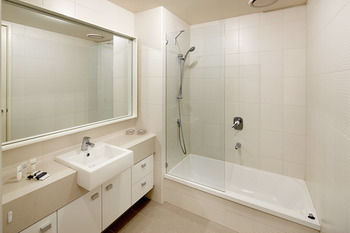 Gem Apartments - Tourism Adelaide 10