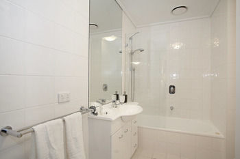 Gem Apartments - Tourism Adelaide 54